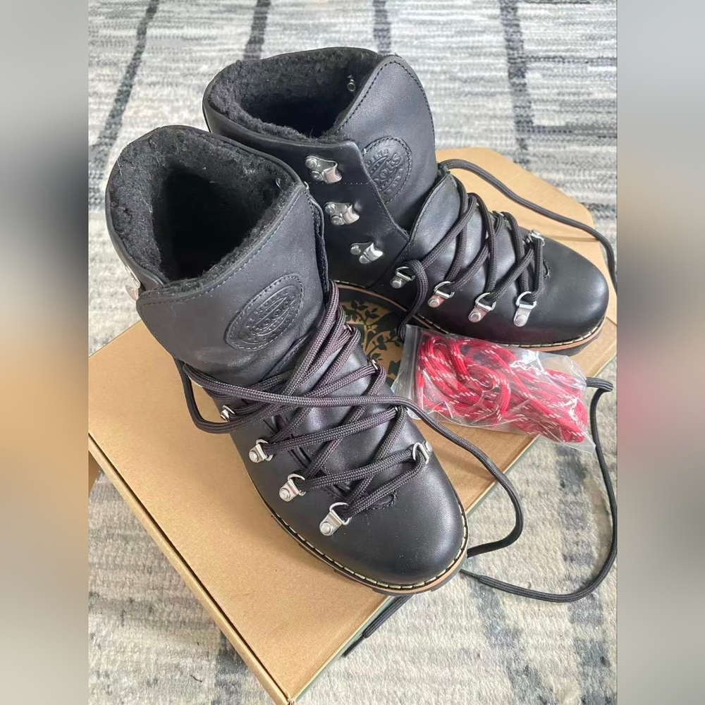 Brand New Roots Winter Boots